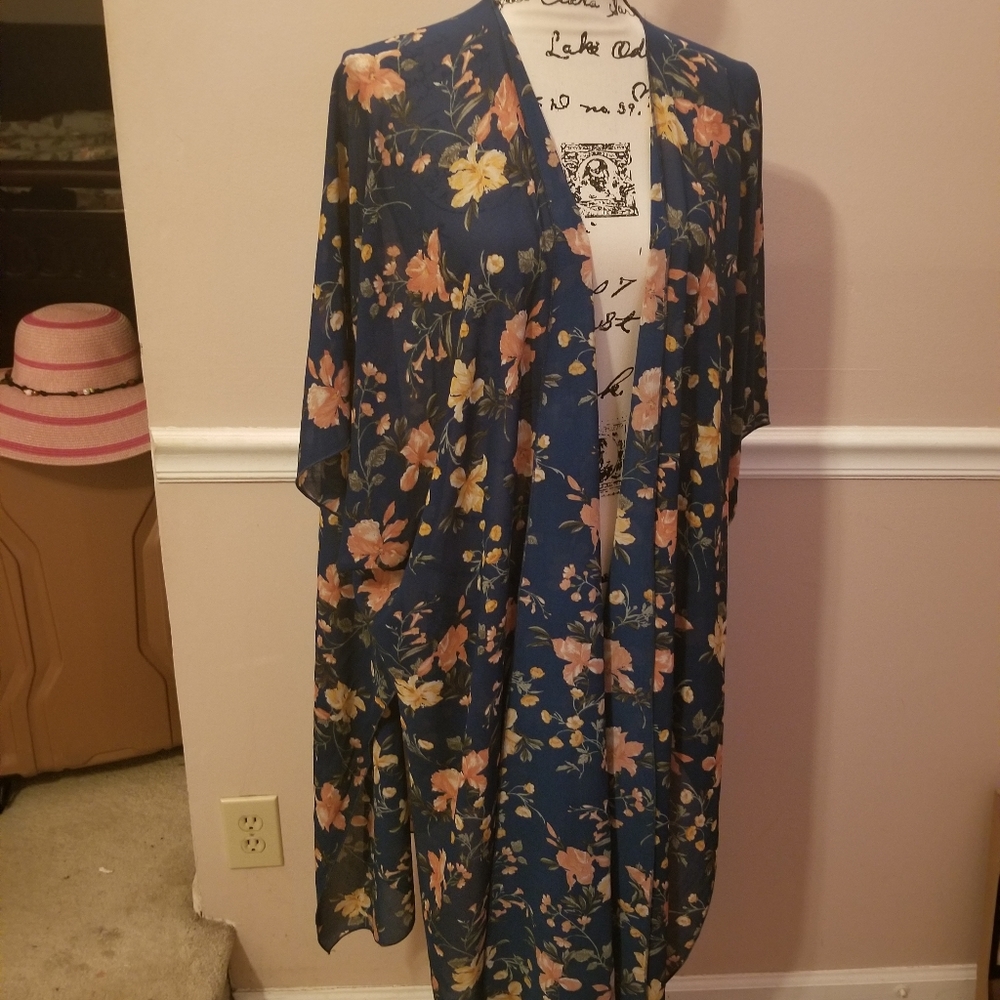 Floral kimono